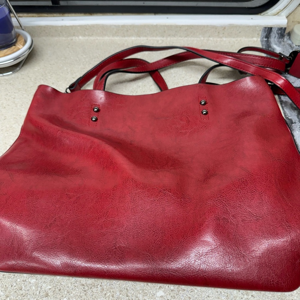 Red purse no name